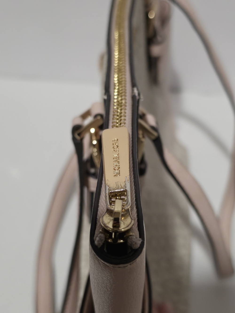 Michael Kors MK Monogram Zip Top Tote Beige/Blush Gold Hardware Charm Pockets - Picture 10 of 10